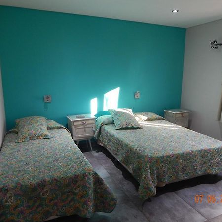 Hotel El Recreo Хенерал Рока Екстериор снимка