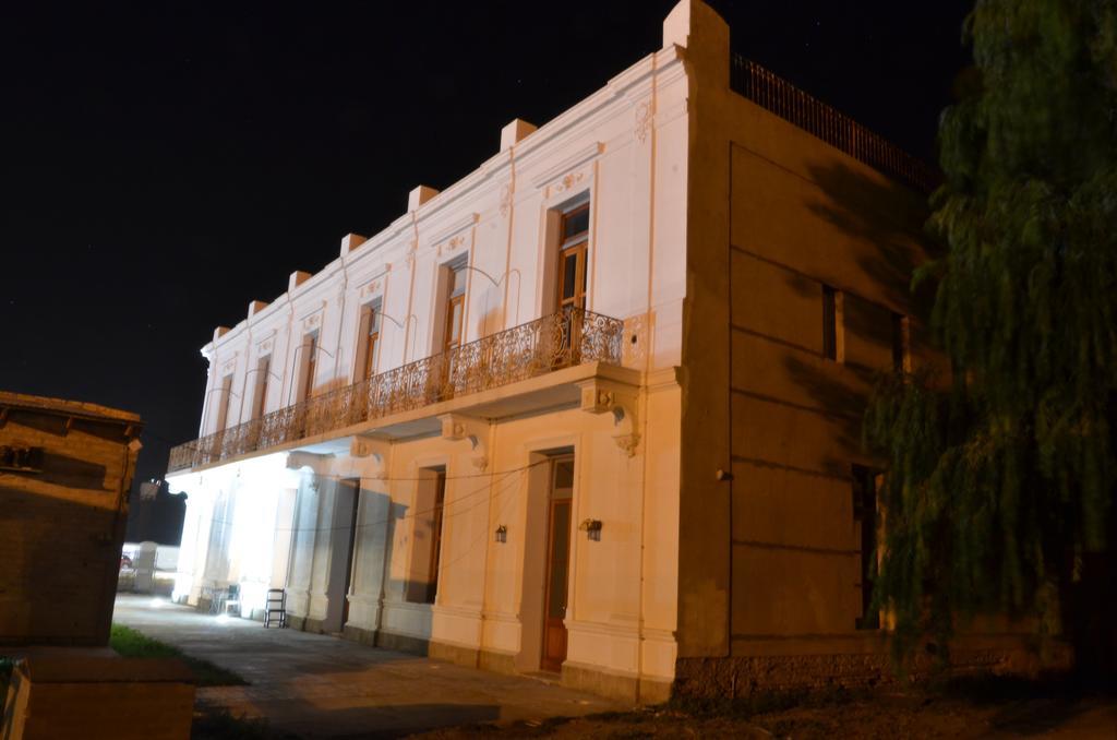 Hotel El Recreo Хенерал Рока Екстериор снимка