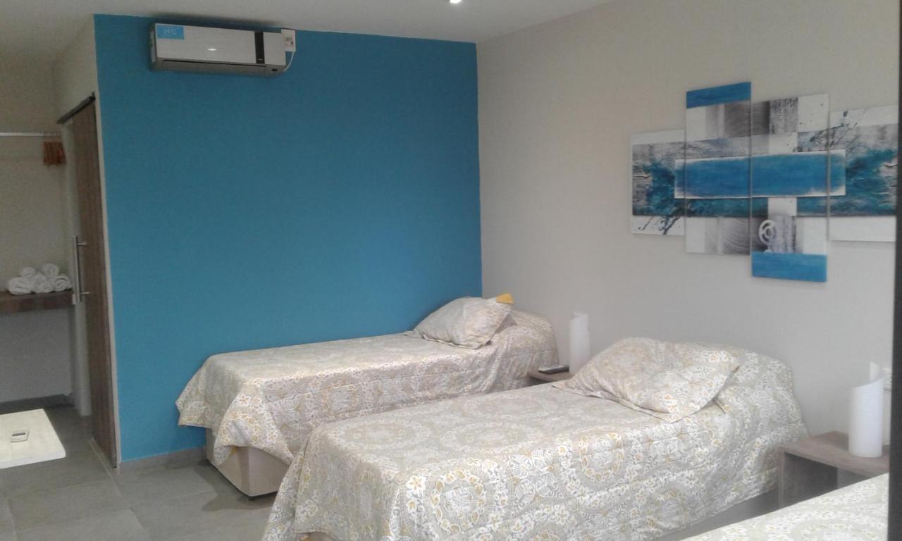 Hotel El Recreo Хенерал Рока Екстериор снимка