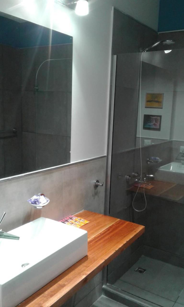 Hotel El Recreo Хенерал Рока Екстериор снимка